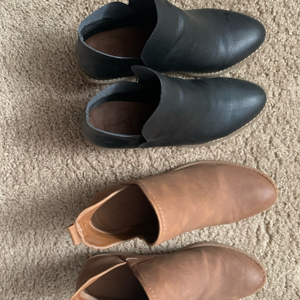 Universal Thread booties. Black and brown pair. Size 7.5
